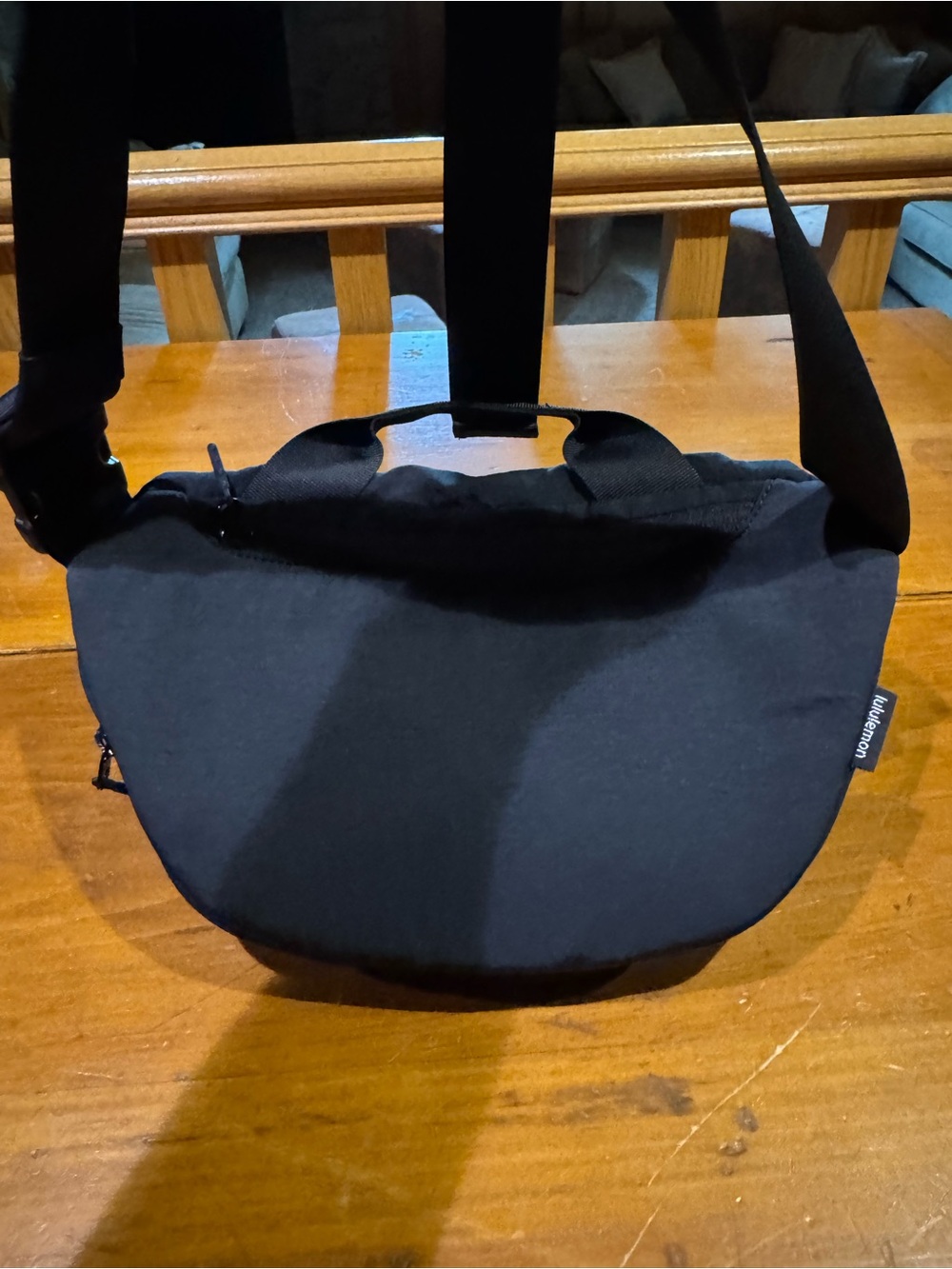 LULULEMON Curved Crossbody Bag - BAG IS BLACK!! - Picture 7 of 13